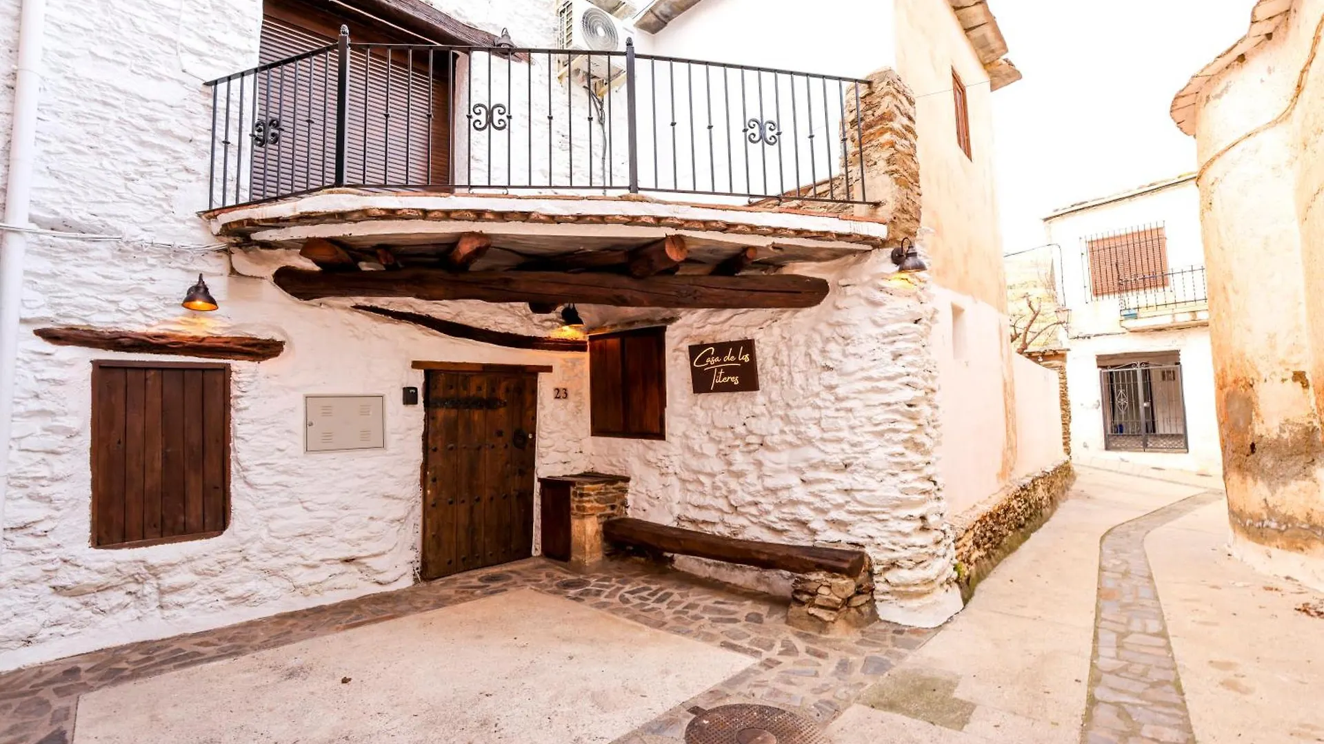 Casa De Los Titeres Pitres